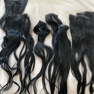 Bellami Silk Seam clip in hair extensions. 22”